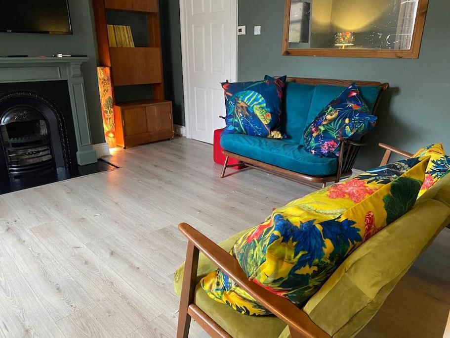 Peaceful Home From Home - Spacious 3 Bedroom House Accommodating 7 - Ideal For Families And Workers Gateshead Εξωτερικό φωτογραφία